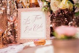 nom table rose gold